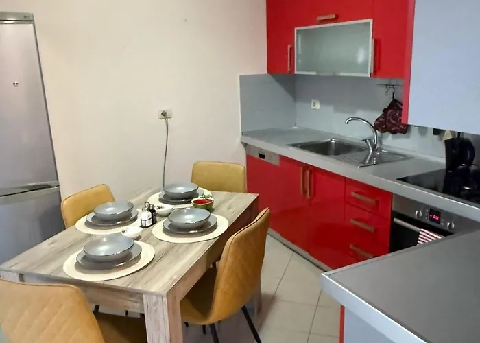 Cozy New Bazzar * Tirana