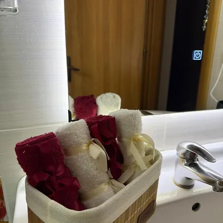 아파트 Cozy New Bazzar 티라나